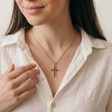Ancient Kauri Cross Necklace - Yellow Gold